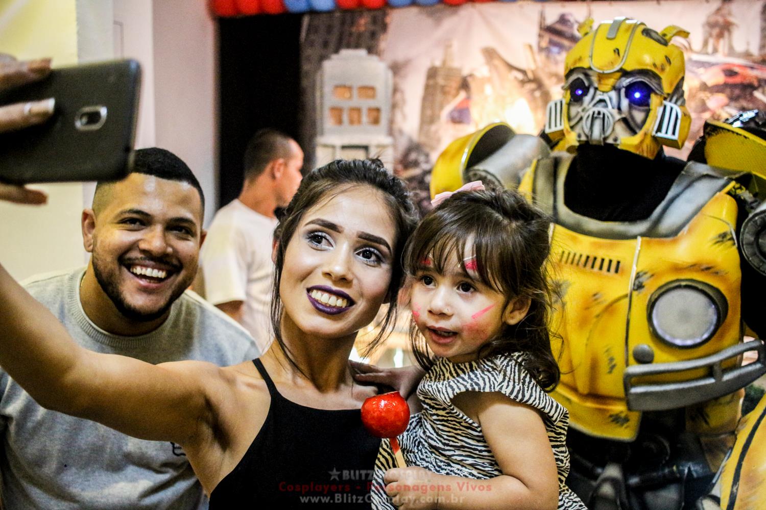 Bumblebee Personagem Vivo Para Festas.