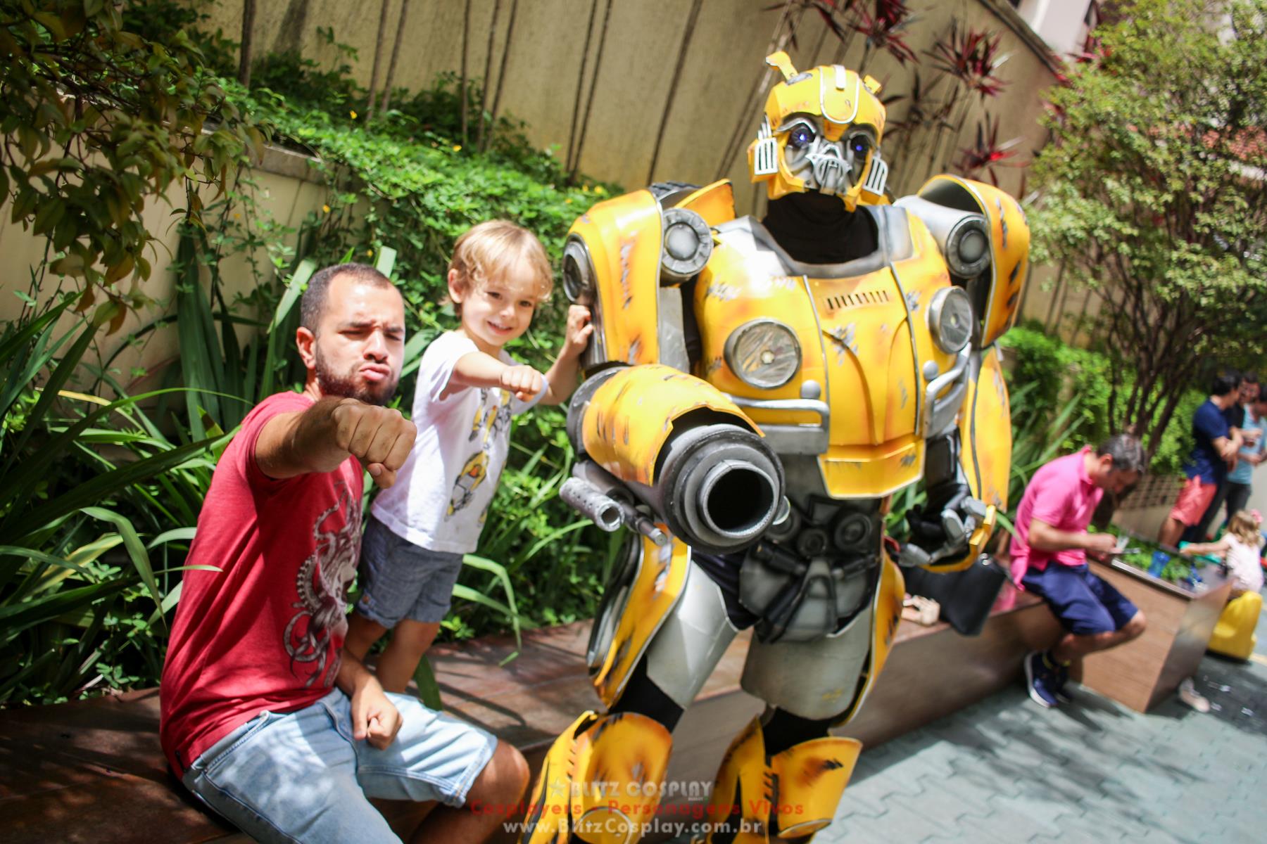 Bumblebee personagem vivo Transformers