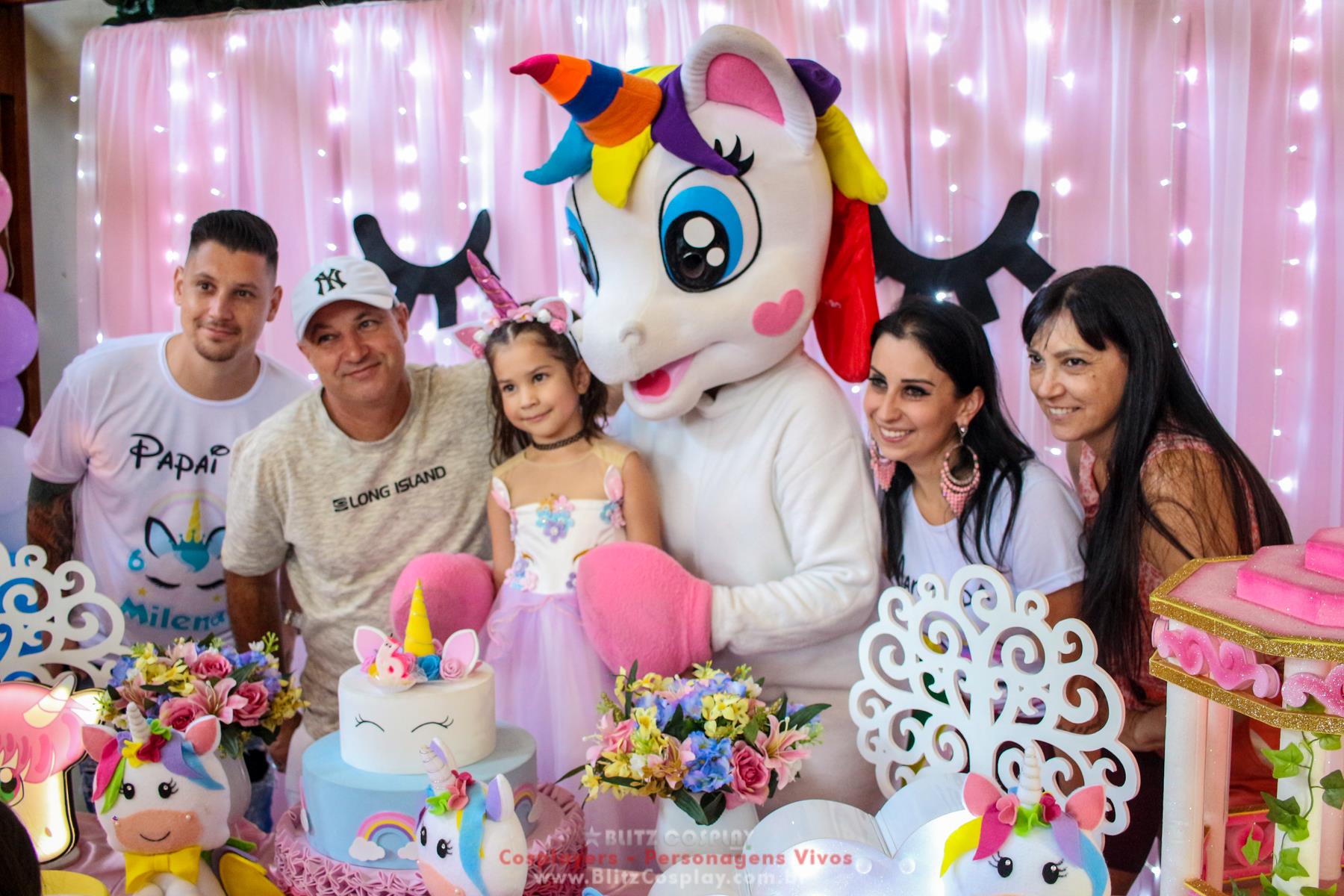 Unicórnio personagem vivo para festas