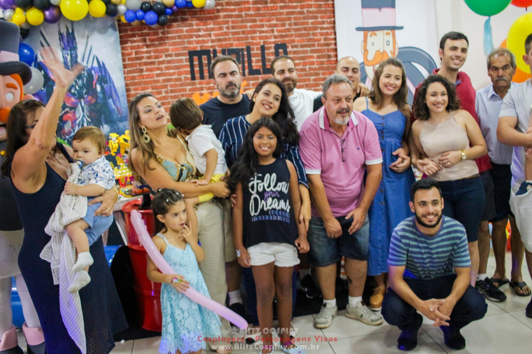 Bumblebee personagem vivo Transformers