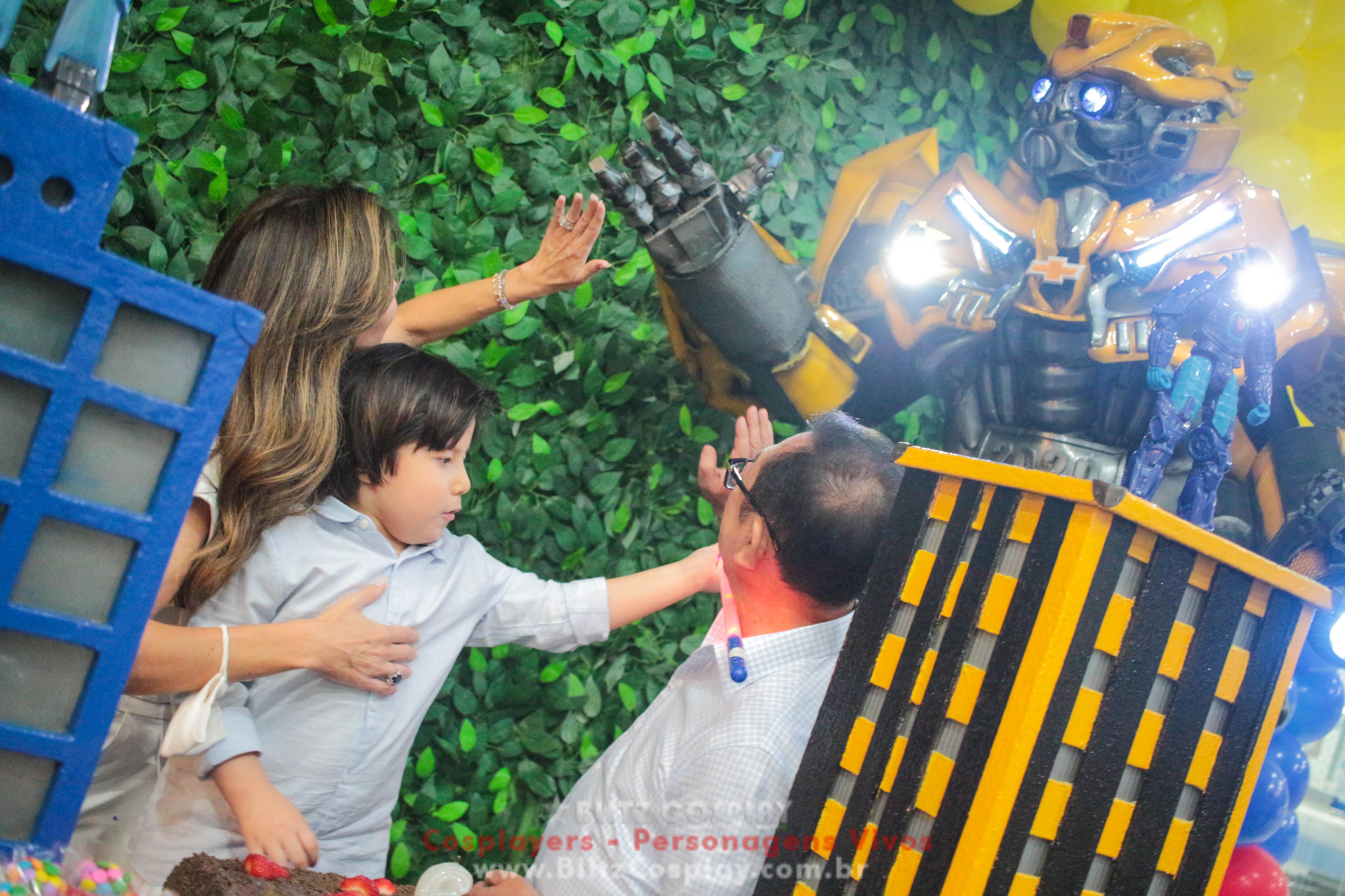 Bumblebee Camaro Personagem Vivo Para Festas e Eventos.