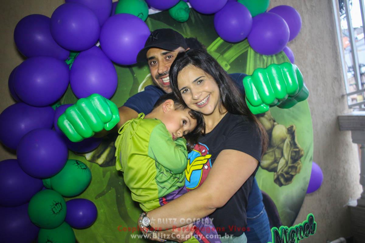 Hulk Personagem Vivo Para Festas e Eventos.