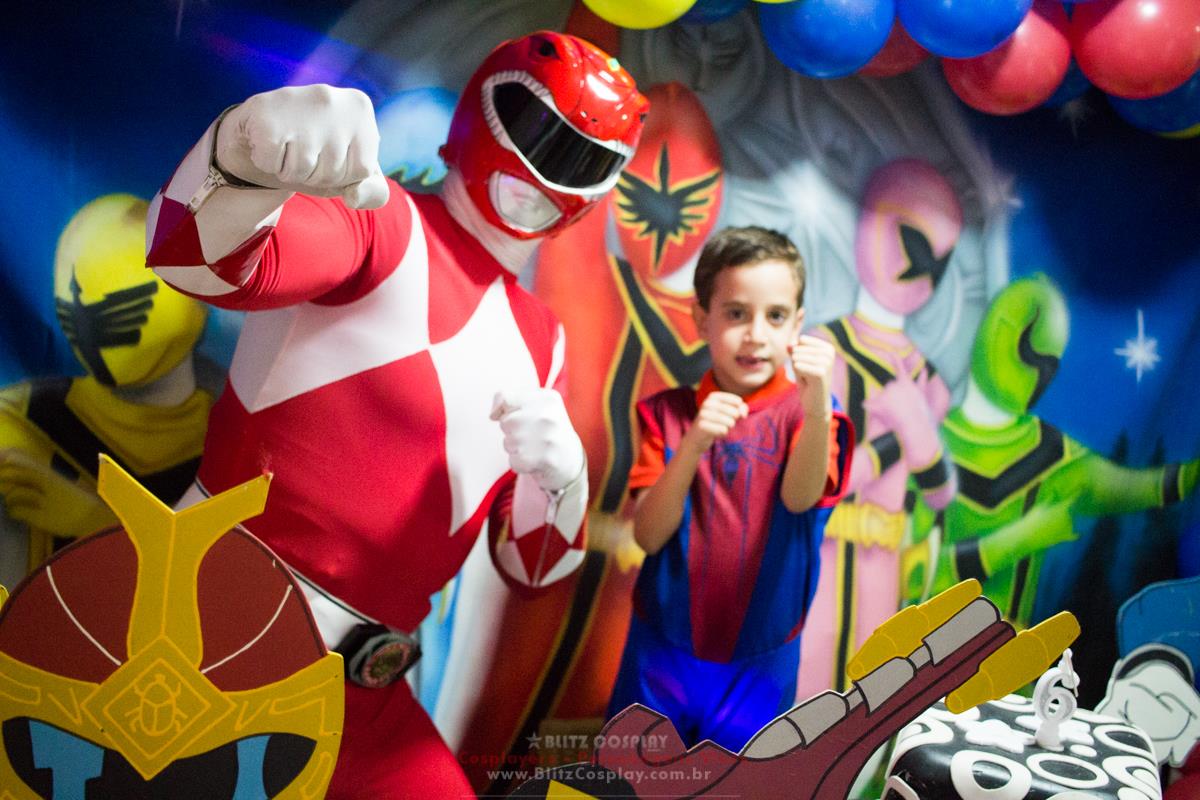 Power Rangers personagens vivos