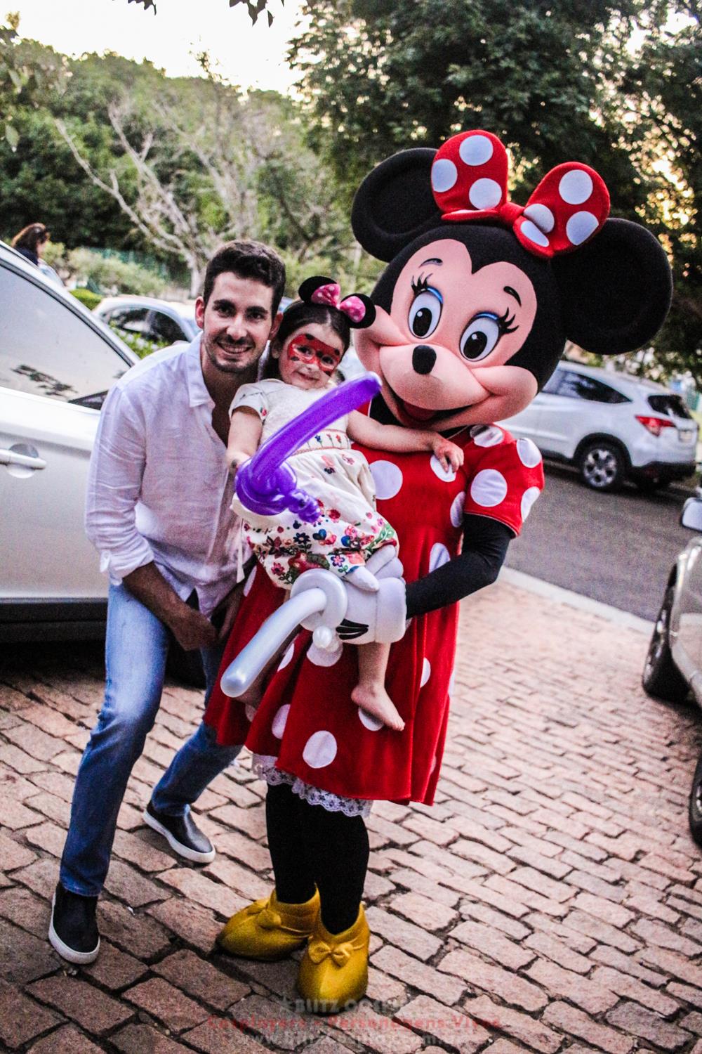 Minnie Personagem Vivo Para Festas.