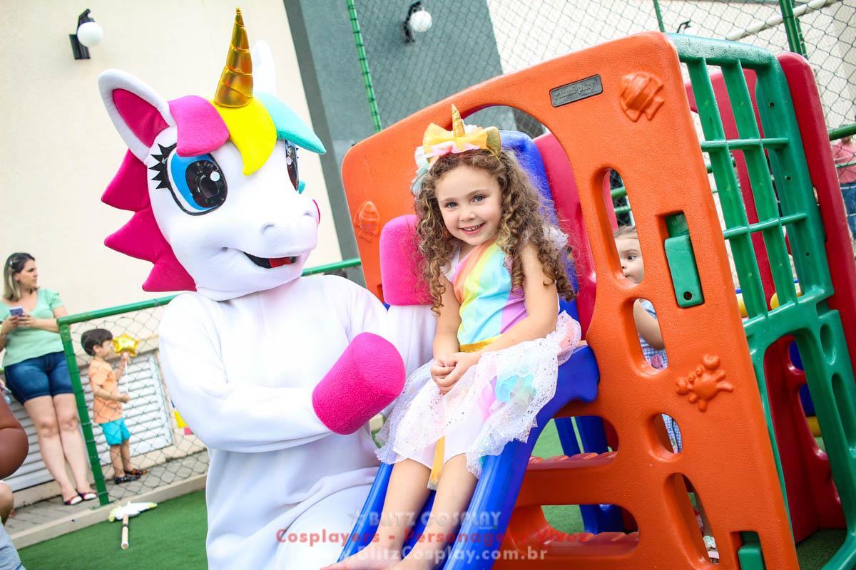 Unicórnio Personagens Vivos Para Festas e Eventos.