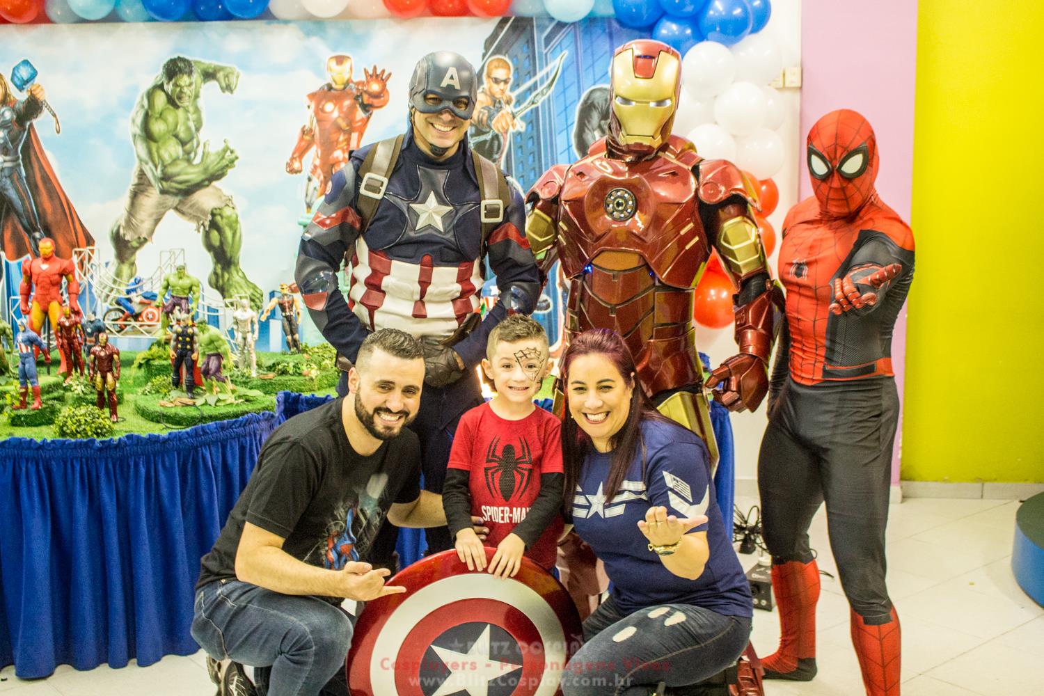 Os Vingadores Personagem Vivo Para Festas.