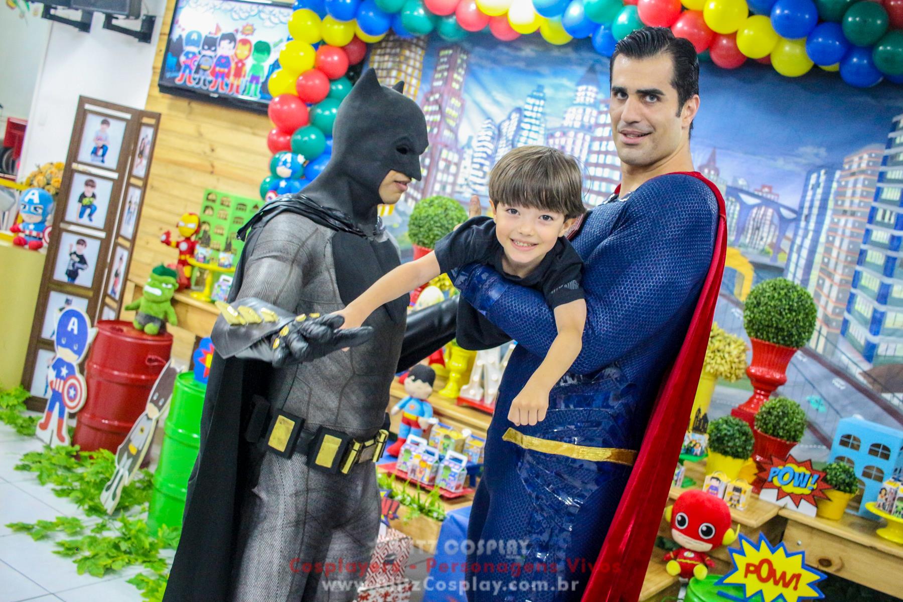Batman e Superman Personagens Vivos Para Festas.