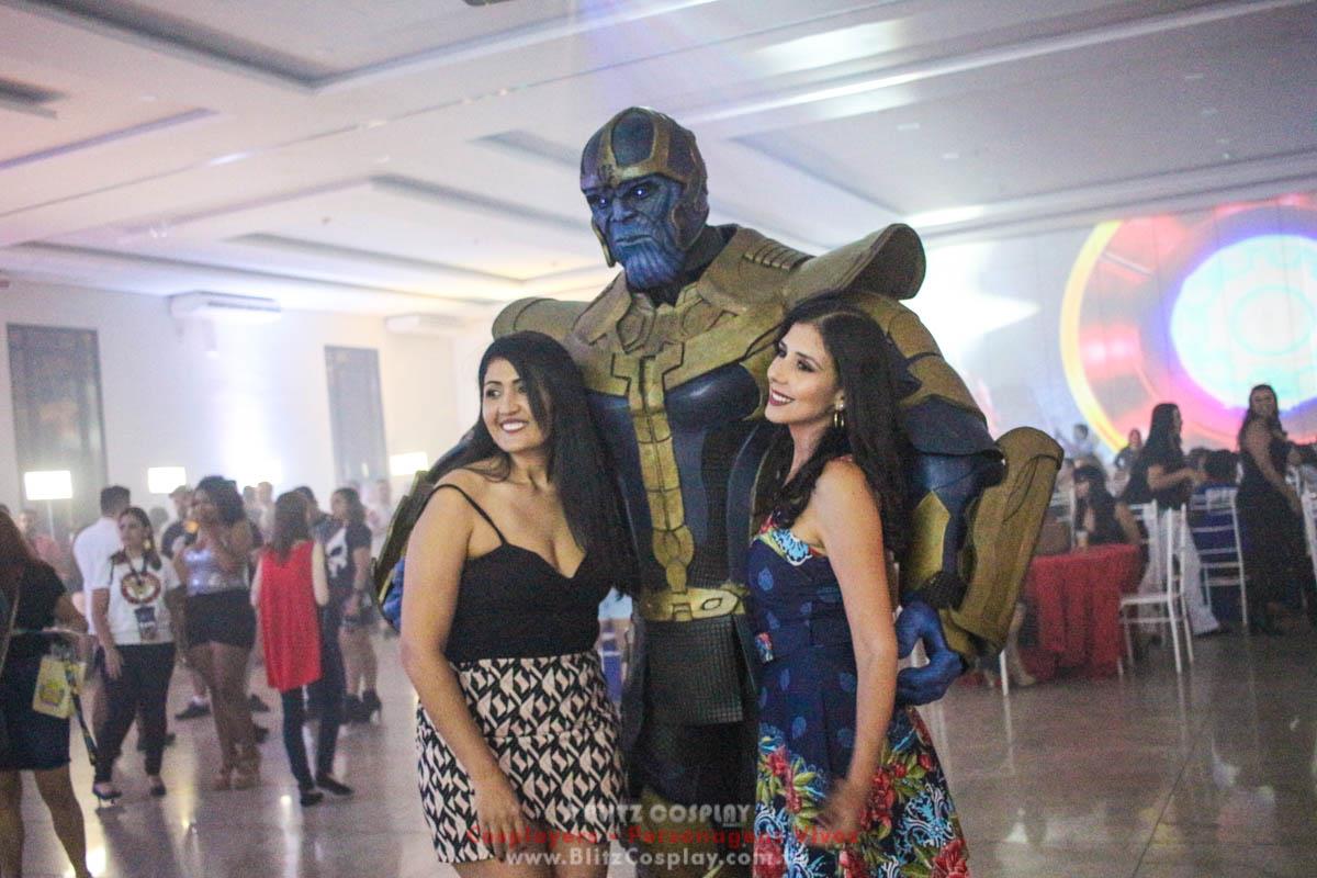 Thanos e Hulk Personagens Vivos Para Festas.