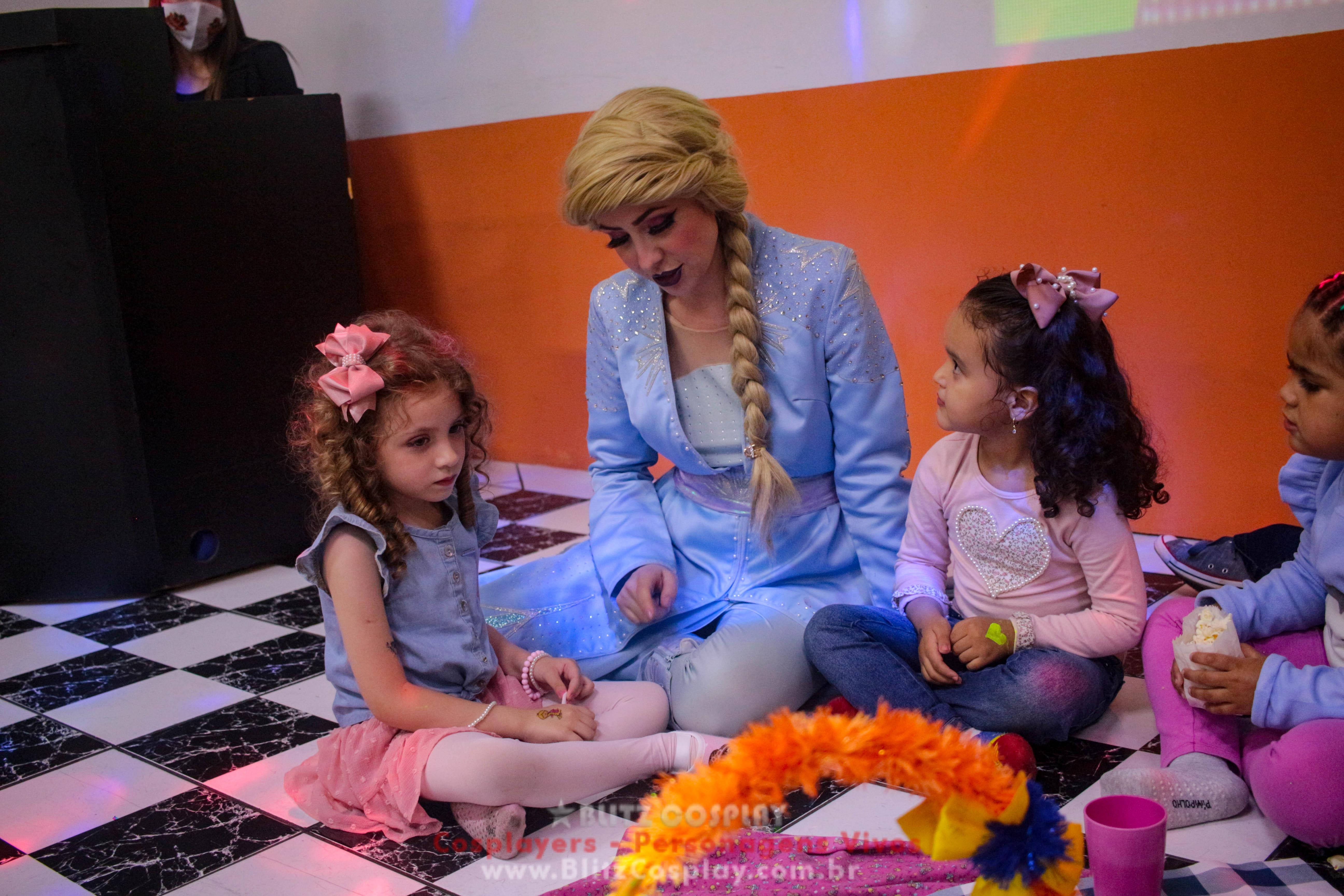 Elsa Personagem Vivo Para Festas e Eventos.
