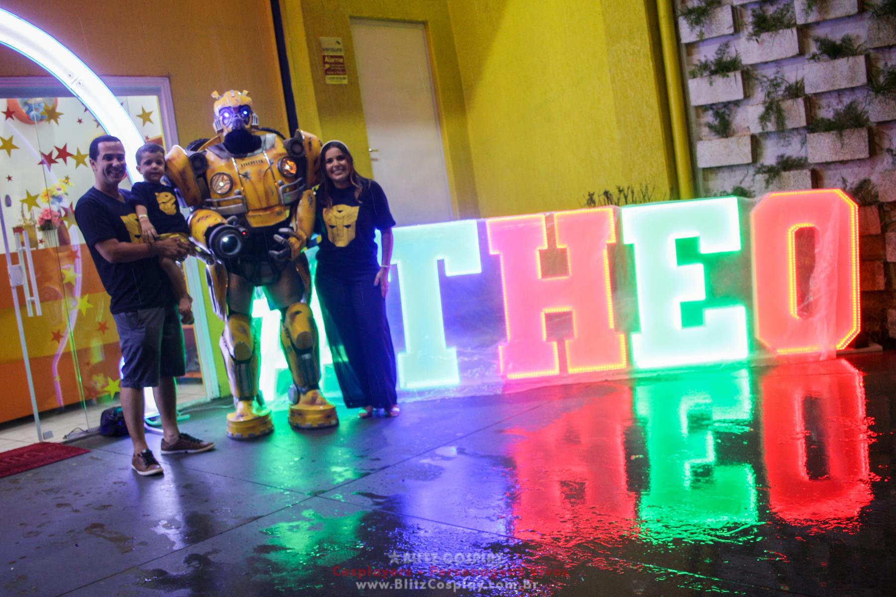 Bumblebee personagem vivo festas