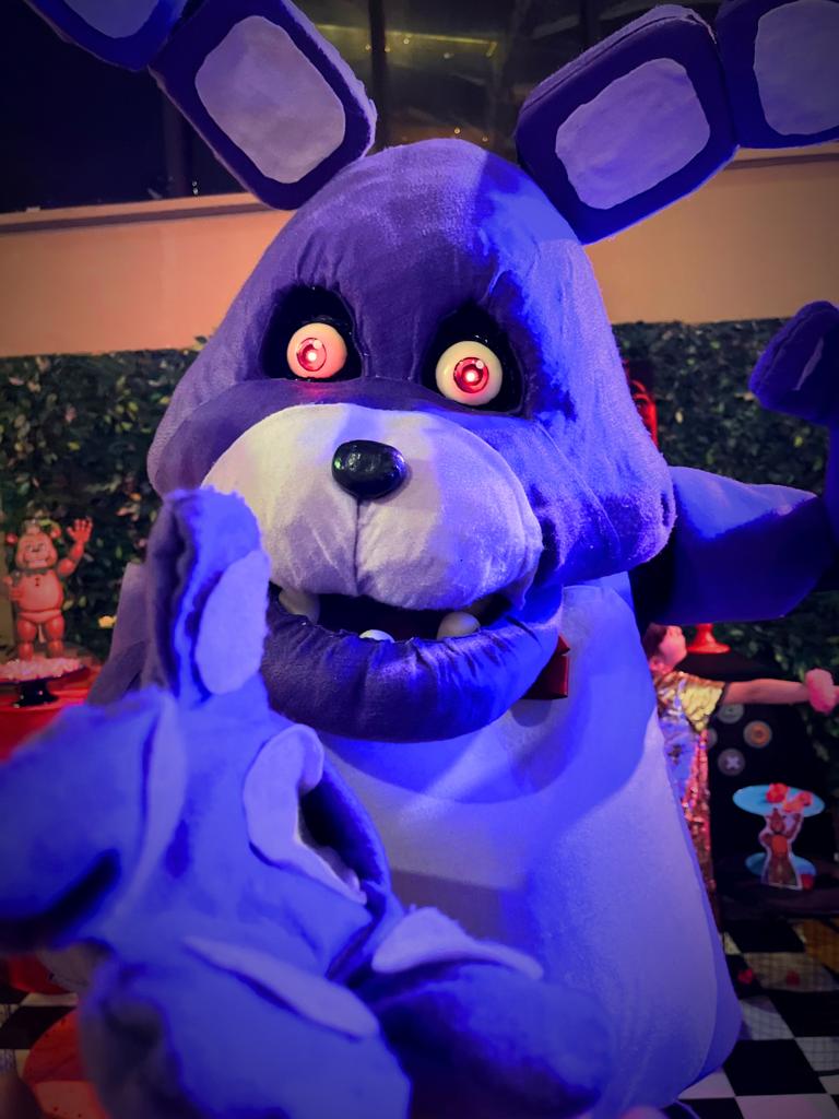 Contratar Animatronics personagem vivo para festas Contratar Animatronics personagem vivo para festas
