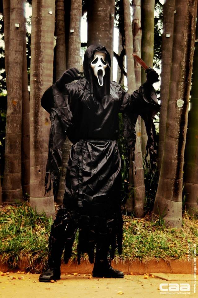 Contratar Cosplay Regan Exorcista Contratar Cosplay Regan Exorcista