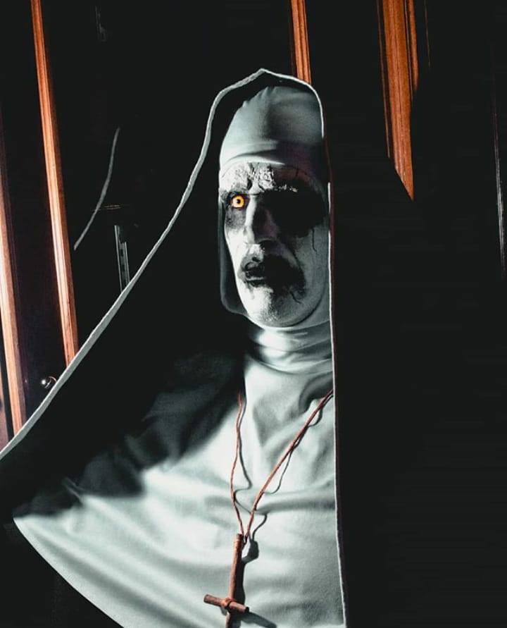 Contratar Cosplay Regan Exorcista Contratar Cosplay Regan Exorcista