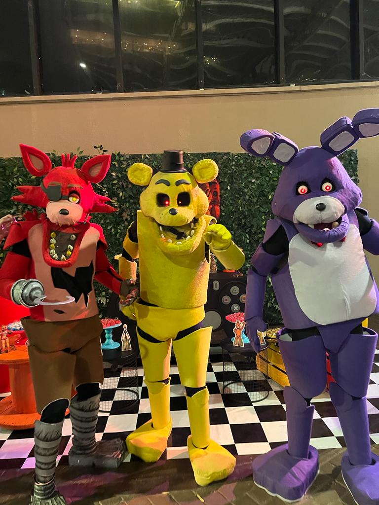 Contratar cosplay Five Nights at Freddy's - FNAF Contratar cosplay Five Nights at Freddy's - FNAF