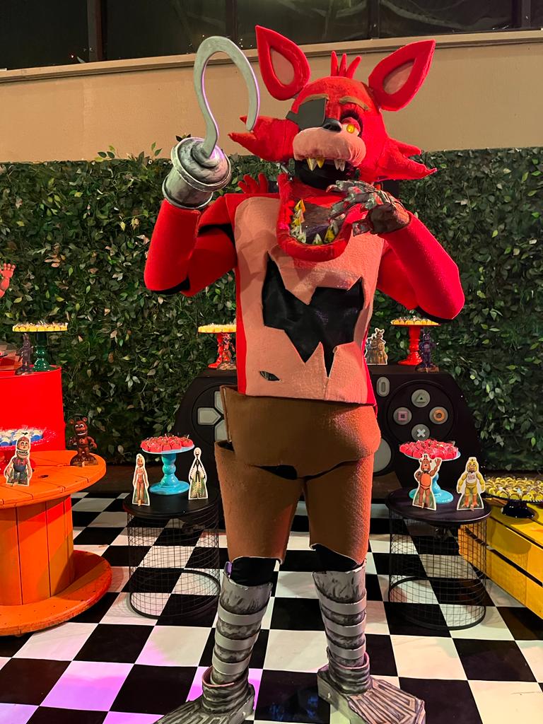 Contratar cosplay Five Nights at Freddy's - FNAF Contratar cosplay Five Nights at Freddy's - FNAF
