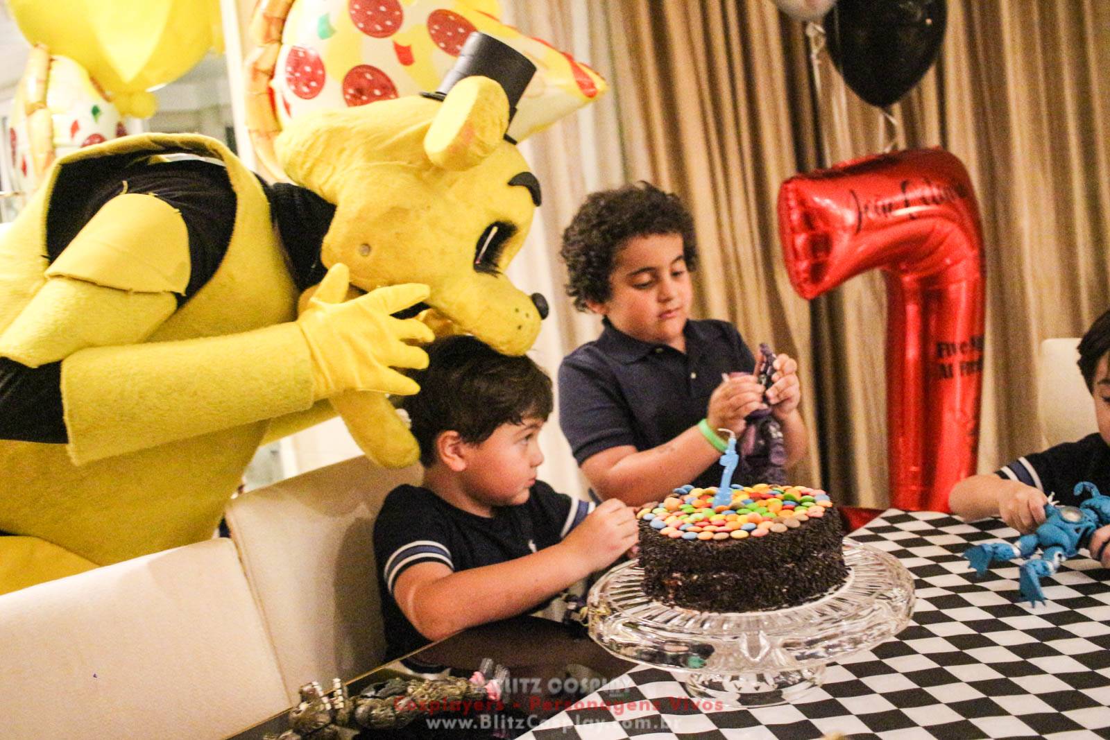 Contratar cosplay Five Nights at Freddy's - FNAF  