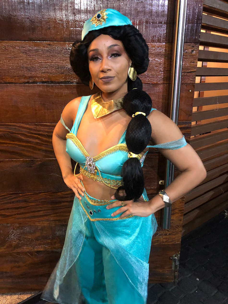 Contratar Cosplay Jasmine Contratar Cosplay Jasmine