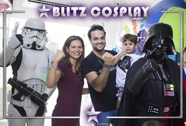 Contratar cosplay Kylon Ren para eventos e festas infantis title=