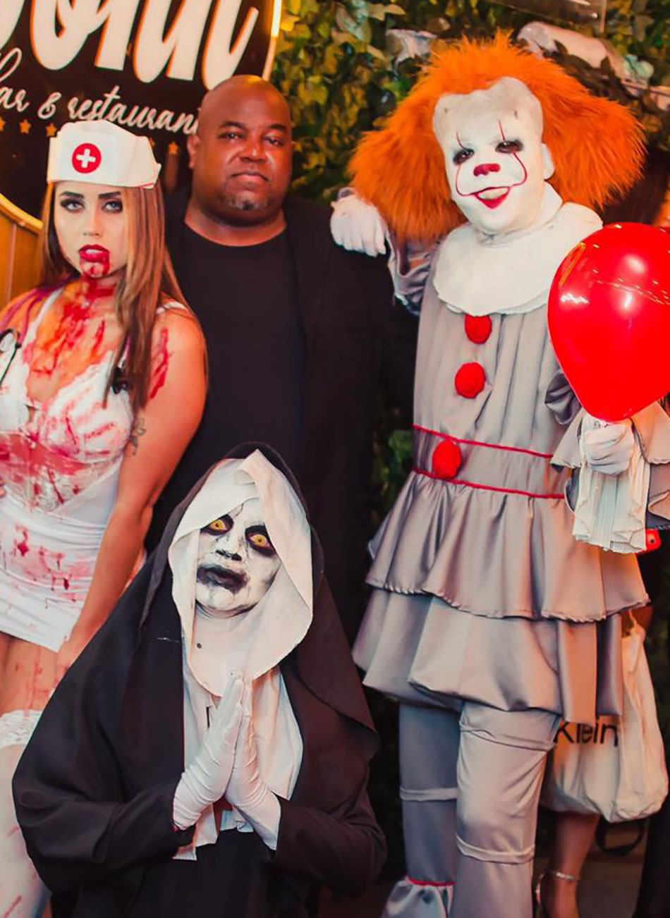 Contratar It a Coisa, Pennywise Personagem Vivo para Eventos Contratar It a Coisa, Pennywise Personagem Vivo para Eventos