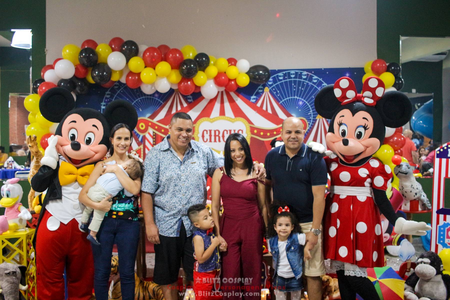Contratar Minnie Confeiteira personagem vivo Contratar Minnie Confeiteira personagem vivo