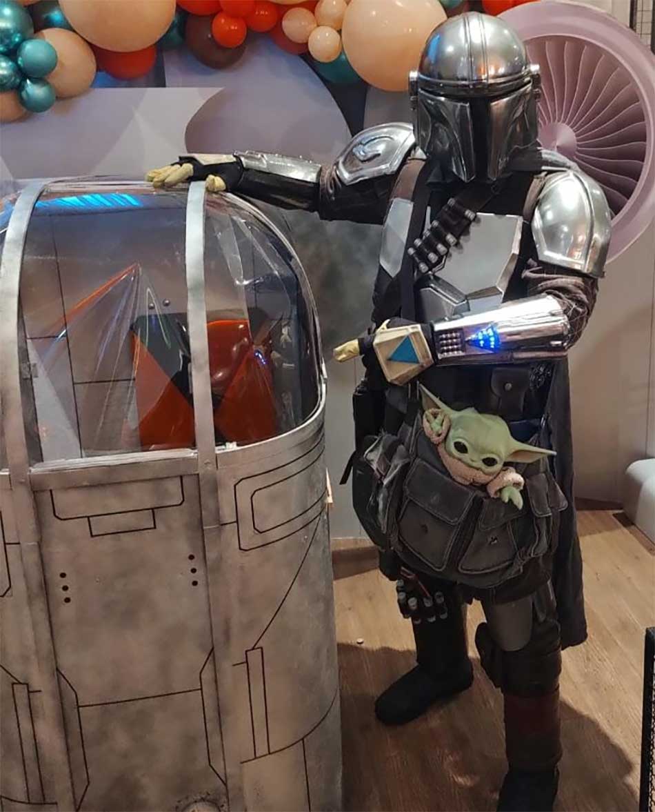 Contratar The Mandalorian Personagem Vivo para eventos e festas Contratar The Mandalorian Personagem Vivo para eventos e festas