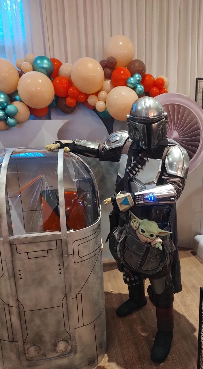 Contratar The Mandalorian Personagem Vivo para eventos e festas Contratar The Mandalorian Personagem Vivo para eventos e festas