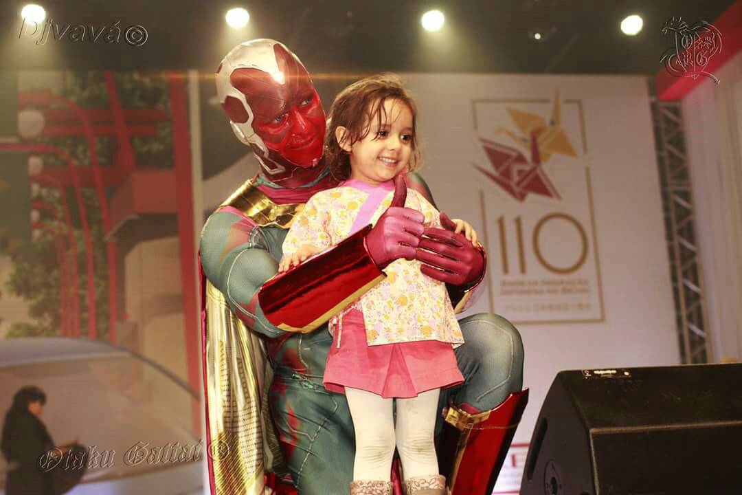 Contratar Visão Personagem Vivo