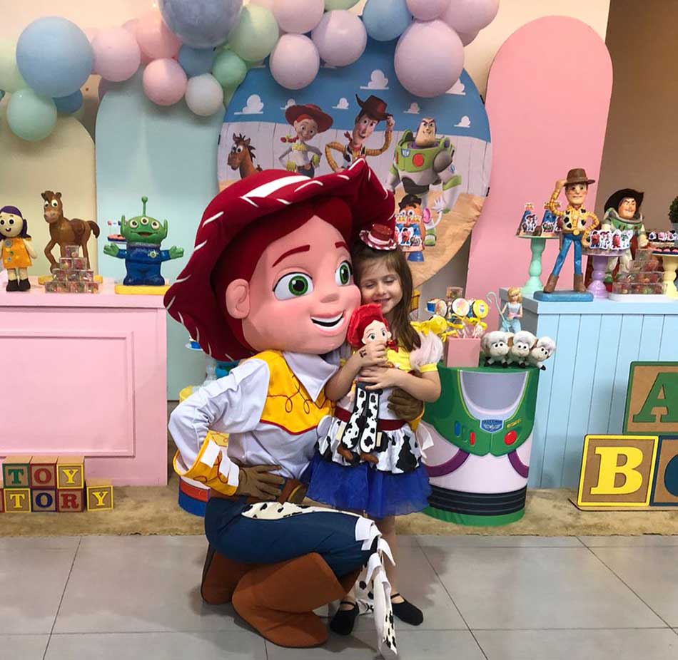 Contratar Woody Personagem Vivo para Festa Infantil Contratar Woody Personagem Vivo para Festa Infantil