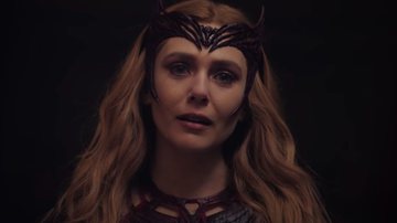 Personagem Vivo Feiticeira Escarlate