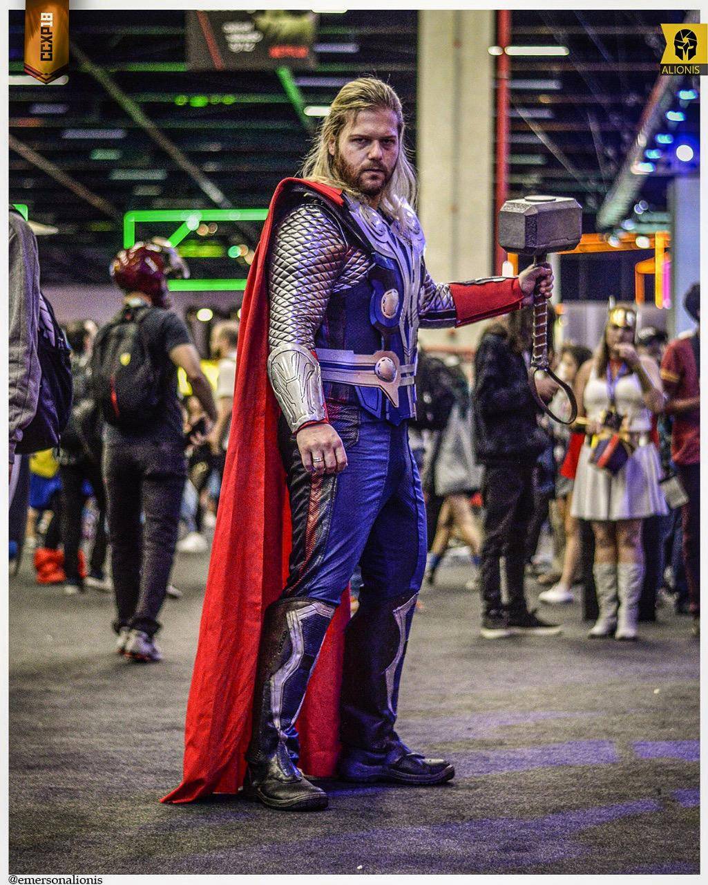 Personagem Vivo Thor